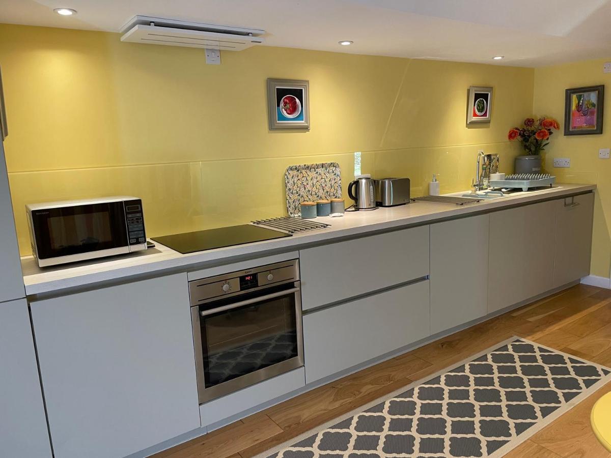 Garden Hideaway, Self-Contained, Edge Of Bath Apartment Екстериор снимка